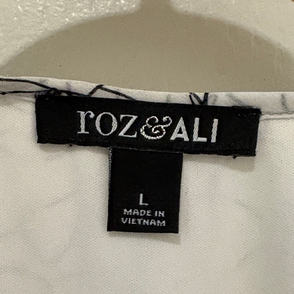 Roz & Ali White Floral Blouse | Size L - Picture 2 of 7